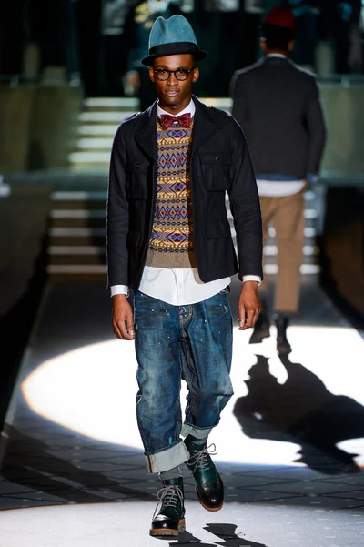 Look 15